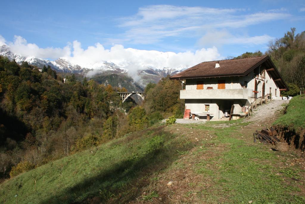 Agriturismo Cascina Cornella Cremeno Exterior photo